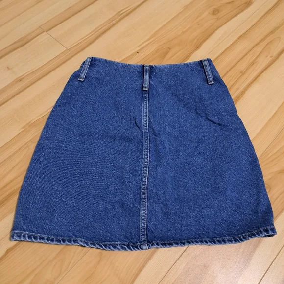 Size 4 Topshop Denim Mini Skirt - Picture 2 of 4
